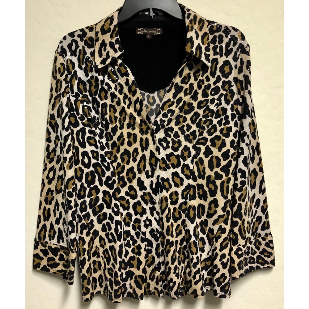 Women’s Cheetah Sparkle Blouse by Mesmerize Large